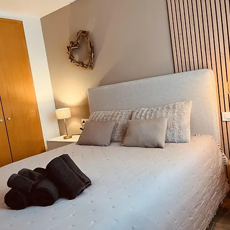 Serenity, Canal, Amarre, Piscine Et Jacuzzi * Росес